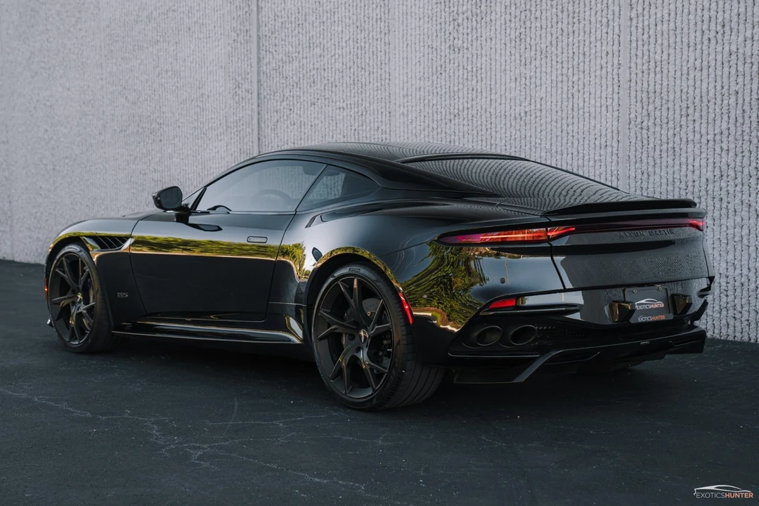 2019 Aston Martin DBS Superleggera - Image 9 of 12