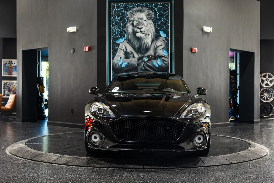 2019 Aston Martin Rapide - Image 11 of 12
