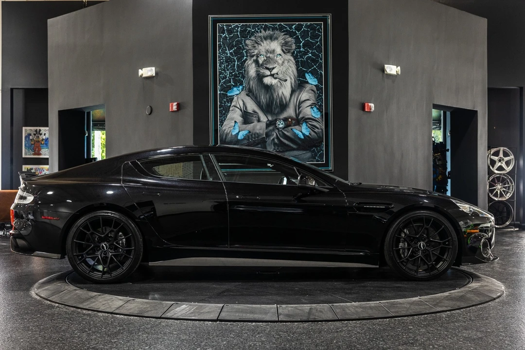 2019 Aston Martin Rapide - Image 5 of 12