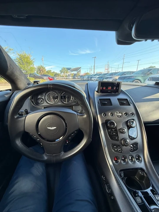2019 Aston Martin Rapide - Image 15 of 20