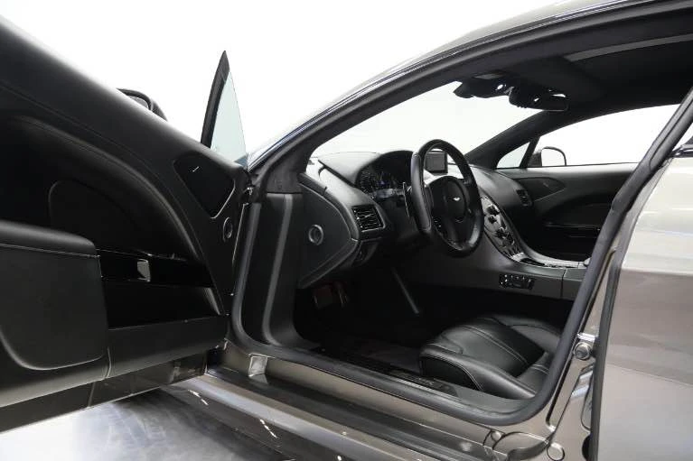 2019 Aston Martin Rapide - Image 6 of 15