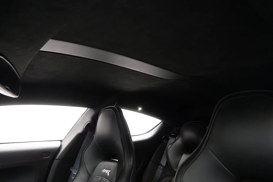 2019 Aston Martin Rapide - Image 12 of 15