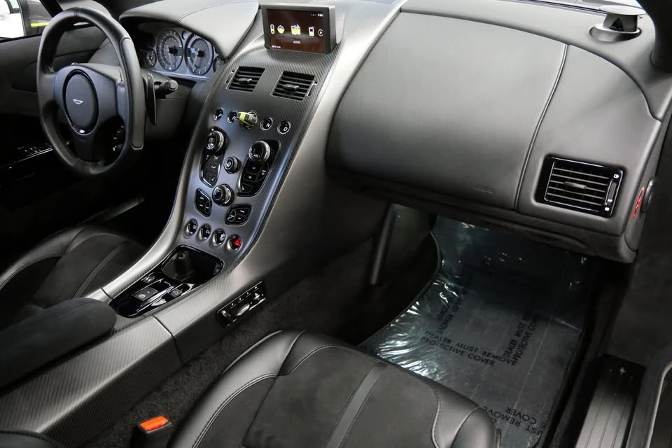 2019 Aston Martin Rapide - Image 10 of 15