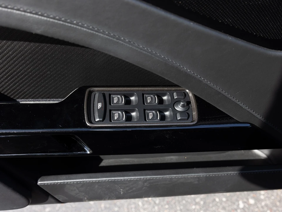 2019 Aston Martin Rapide - Image 31 of 31