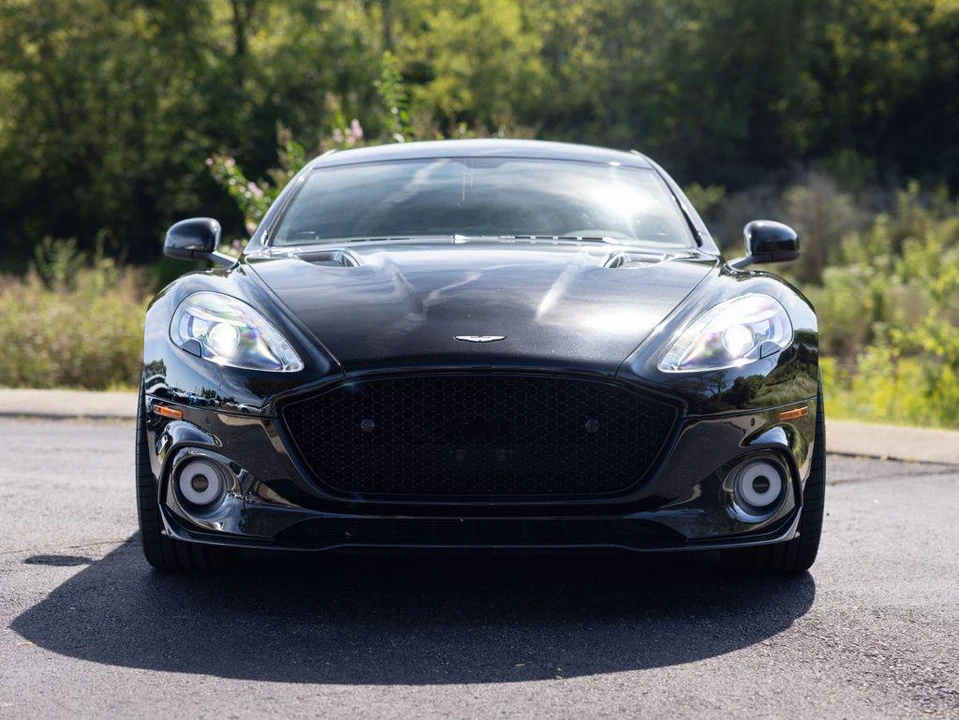 2019 Aston Martin Rapide - Image 2 of 31