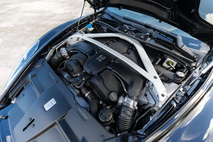 2019 Aston Martin Rapide - Image 30 of 31