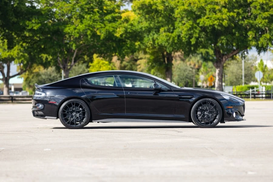 2019 Aston Martin Rapide - Image 9 of 31