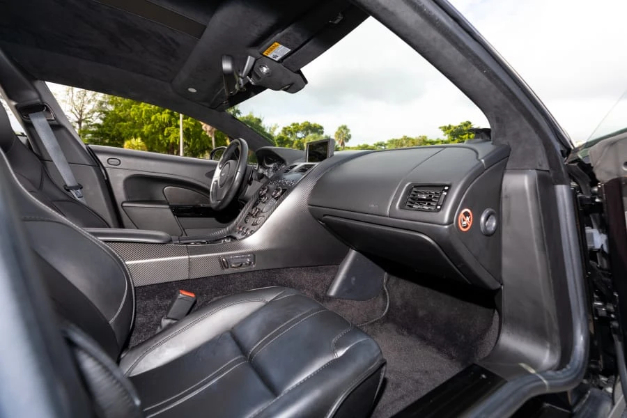 2019 Aston Martin Rapide - Image 19 of 31
