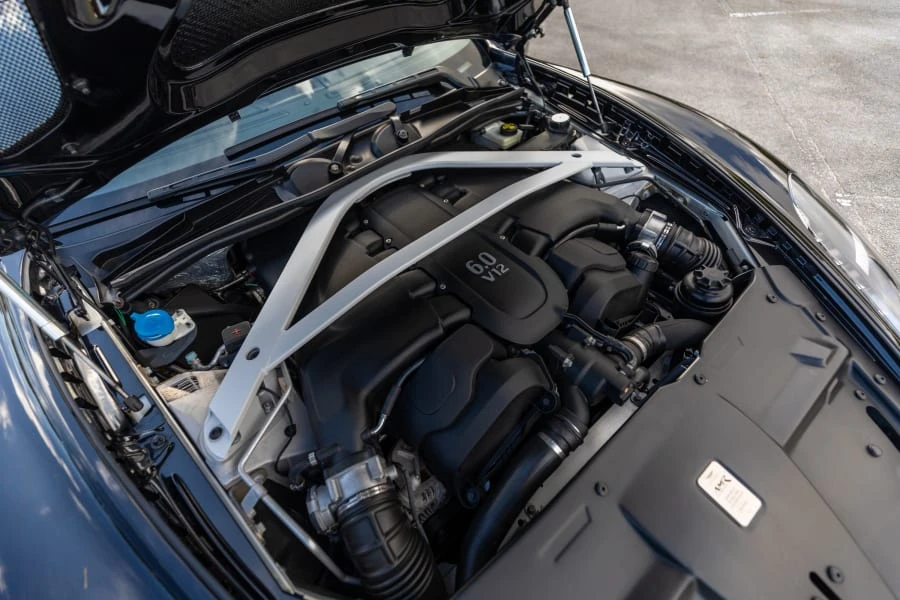 2019 Aston Martin Rapide - Image 31 of 31