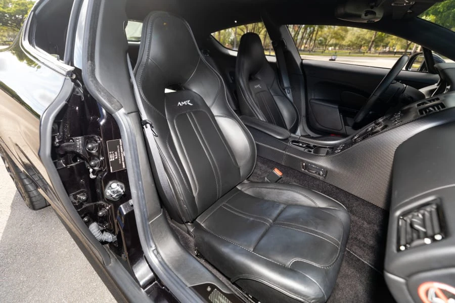 2019 Aston Martin Rapide - Image 25 of 31