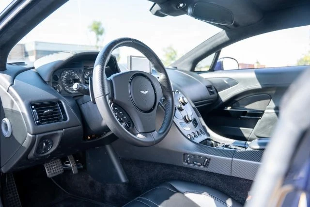 2019 Aston Martin Rapide - Image 2 of 21