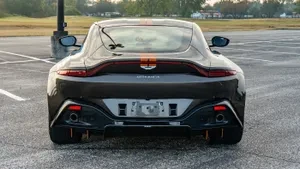2019 Aston Martin V8 Vantage (2019+) - Image 4 of 7