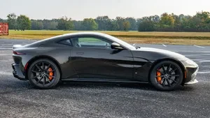 2019 Aston Martin V8 Vantage (2019+) - Image 2 of 7