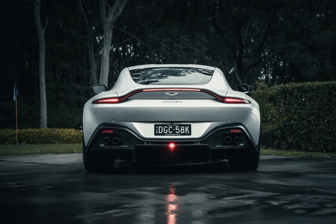 2018 Aston Martin V8 Vantage (2019+) - Image 6 of 31