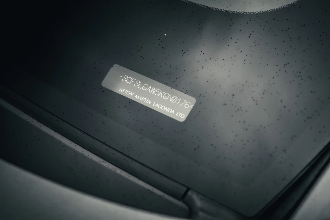 2018 Aston Martin V8 Vantage (2019+) - Image 28 of 31