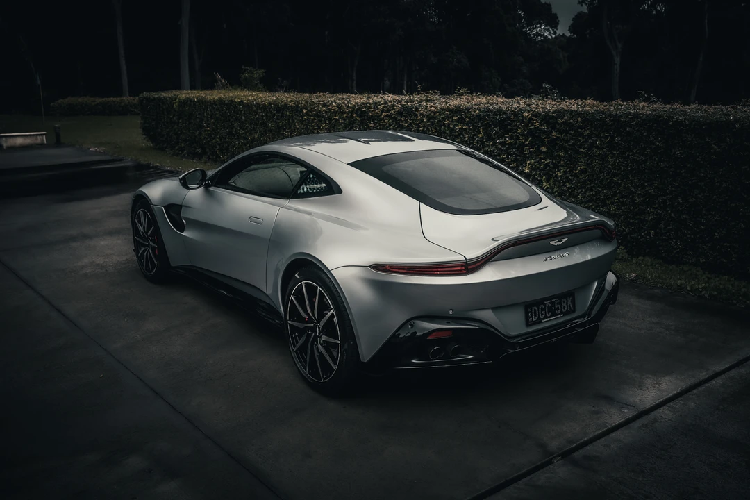 2018 Aston Martin V8 Vantage (2019+) - Image 5 of 31