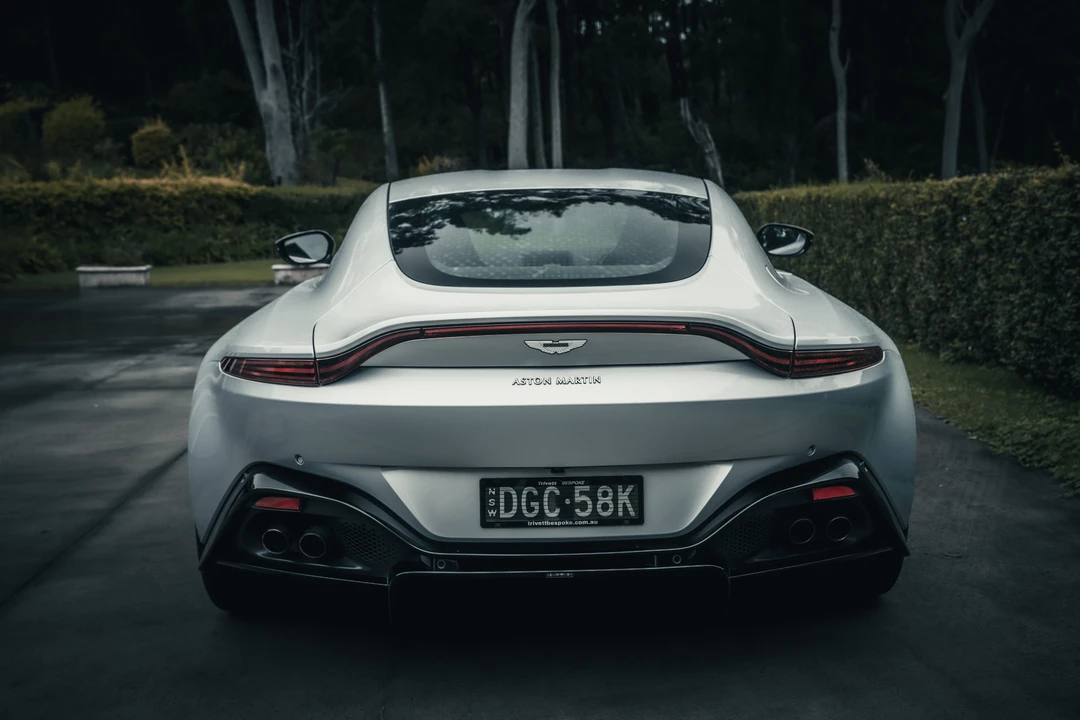 2018 Aston Martin V8 Vantage (2019+) - Image 14 of 31