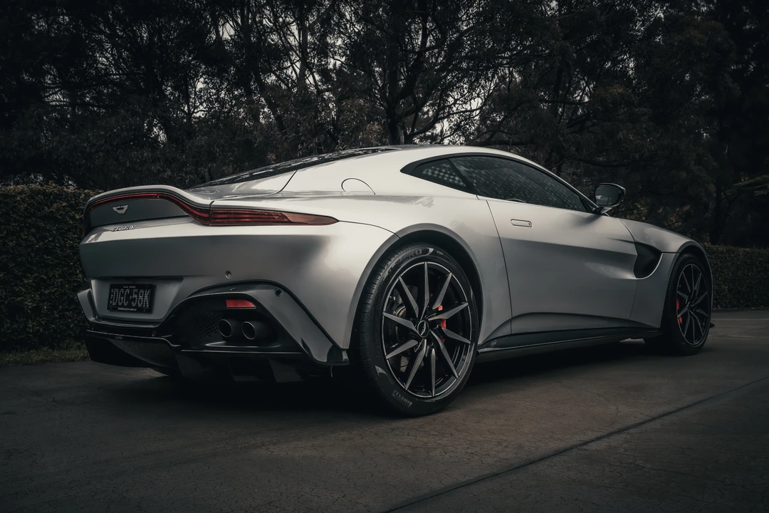 2018 Aston Martin V8 Vantage (2019+) - Image 15 of 31
