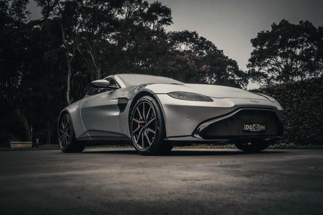 2018 Aston Martin V8 Vantage (2019+) - Image 9 of 31