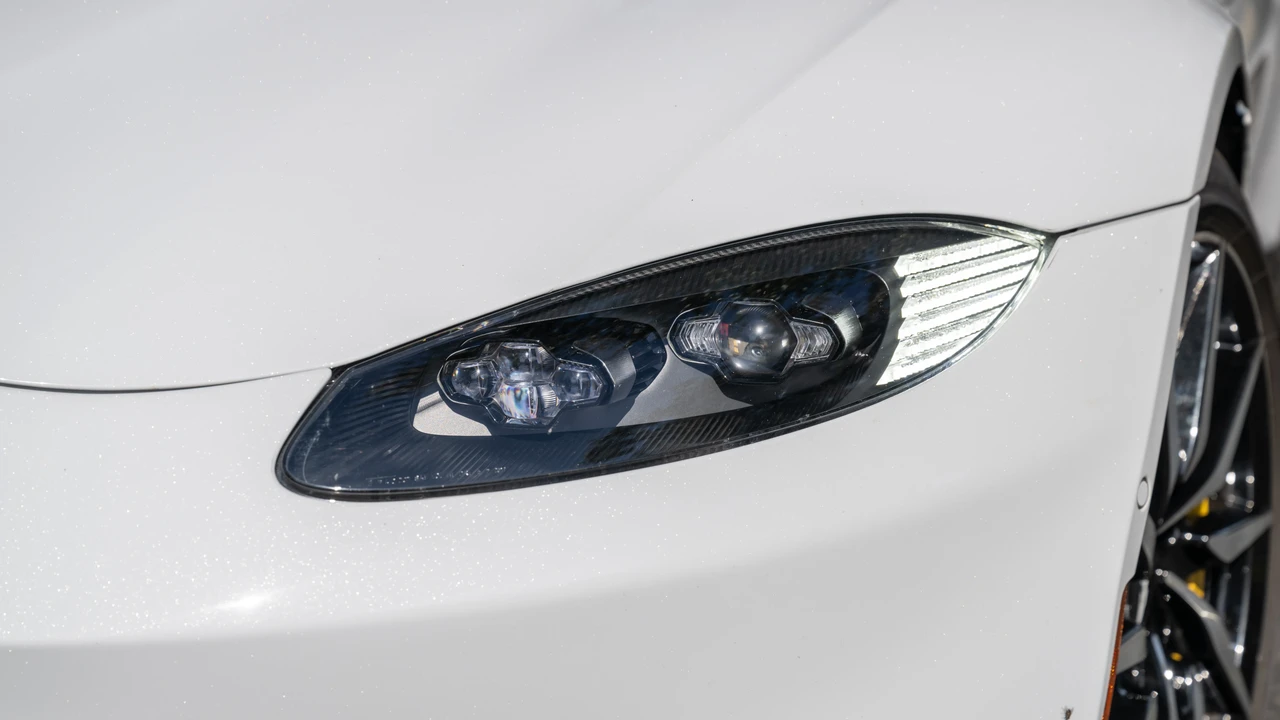 2019 Aston Martin V8 Vantage (2019+) - Image 12 of 31