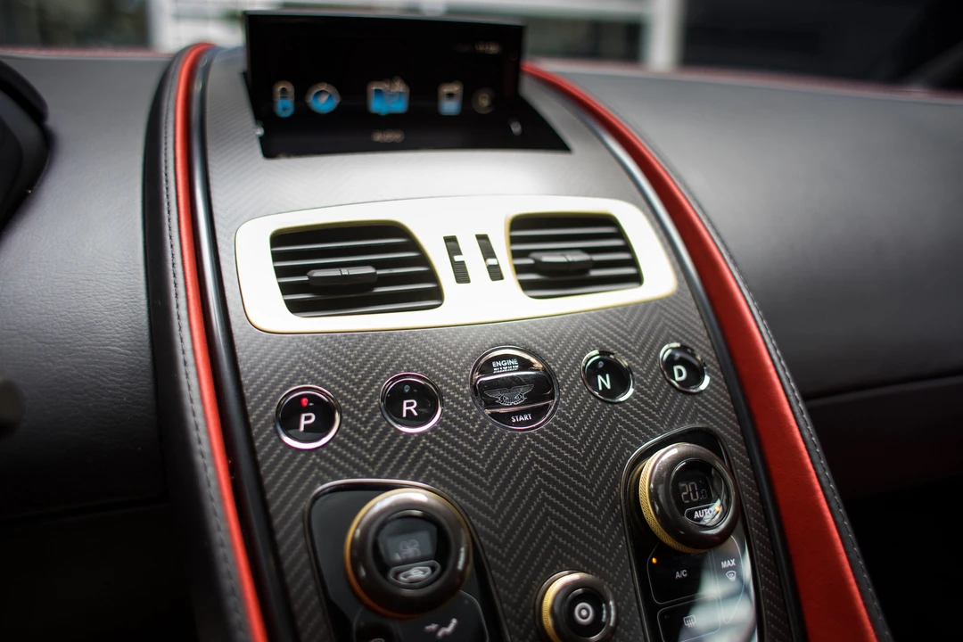 2019 Aston Martin Vanquish 2nd Gen - Image 10 of 31