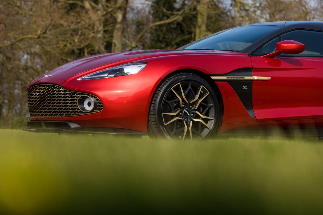 2019 Aston Martin Vanquish 2nd Gen - Image 15 of 22