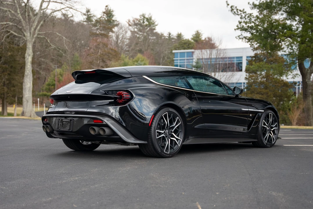 2019 Aston Martin Vanquish Zagato - Image 11 of 31