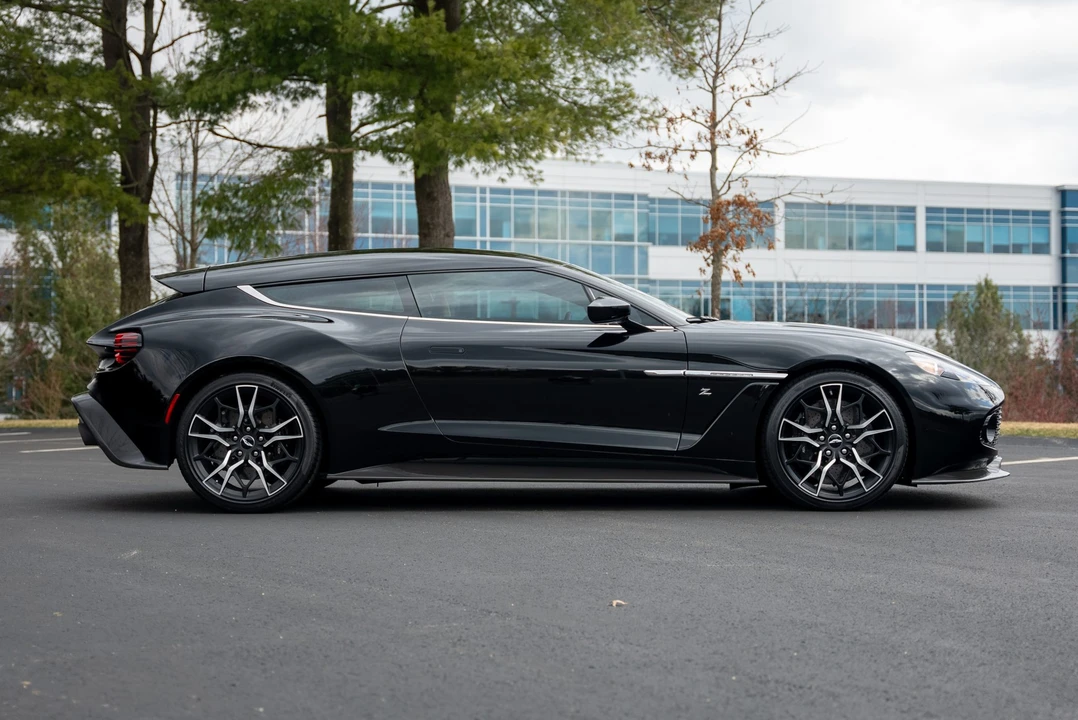 2019 Aston Martin Vanquish Zagato - Image 13 of 31