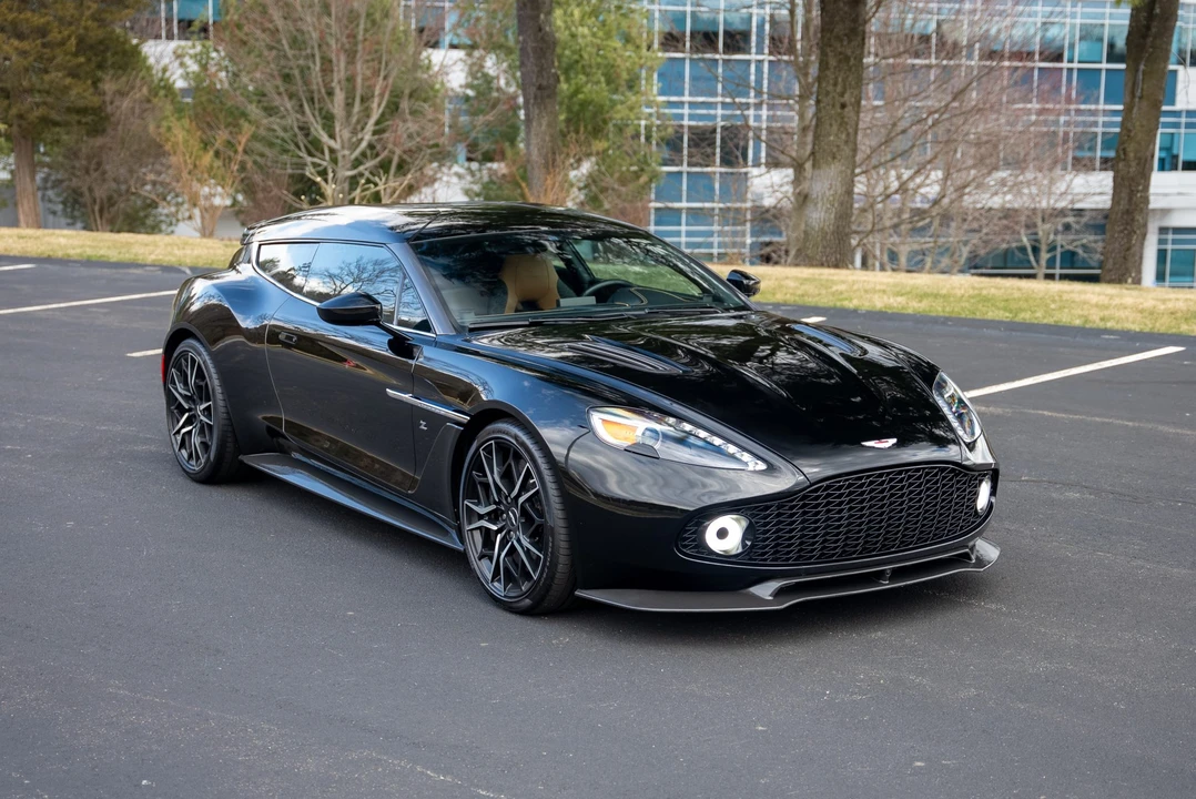 2019 Aston Martin Vanquish Zagato - Image 16 of 31
