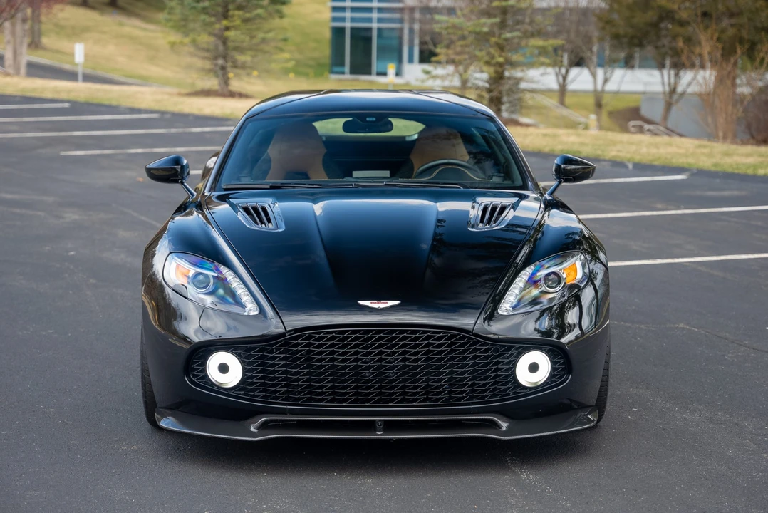 2019 Aston Martin Vanquish Zagato - Image 18 of 31