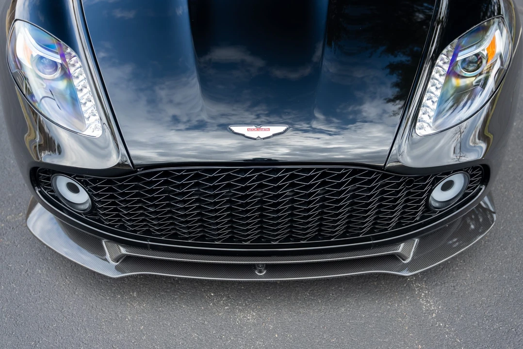 2019 Aston Martin Vanquish Zagato - Image 26 of 31