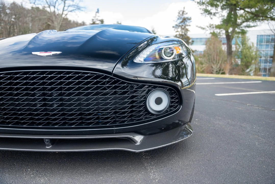 2019 Aston Martin Vanquish Zagato - Image 23 of 31
