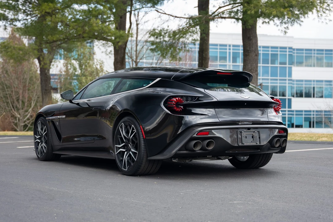 2019 Aston Martin Vanquish Zagato - Image 6 of 31