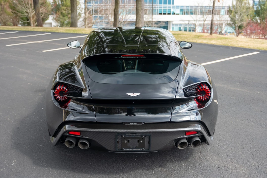 2019 Aston Martin Vanquish Zagato - Image 10 of 31