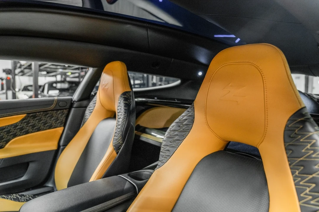 2019 Aston Martin Vanquish 3rd Gen - Image 17 of 21