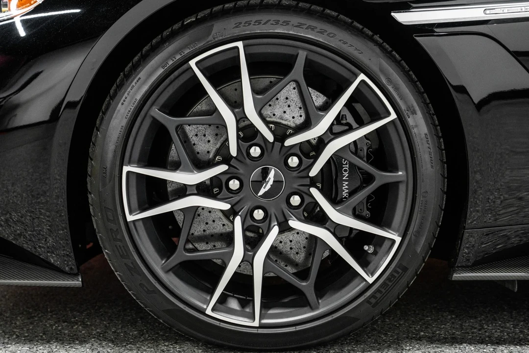 2019 Aston Martin Vanquish 3rd Gen - Image 9 of 21