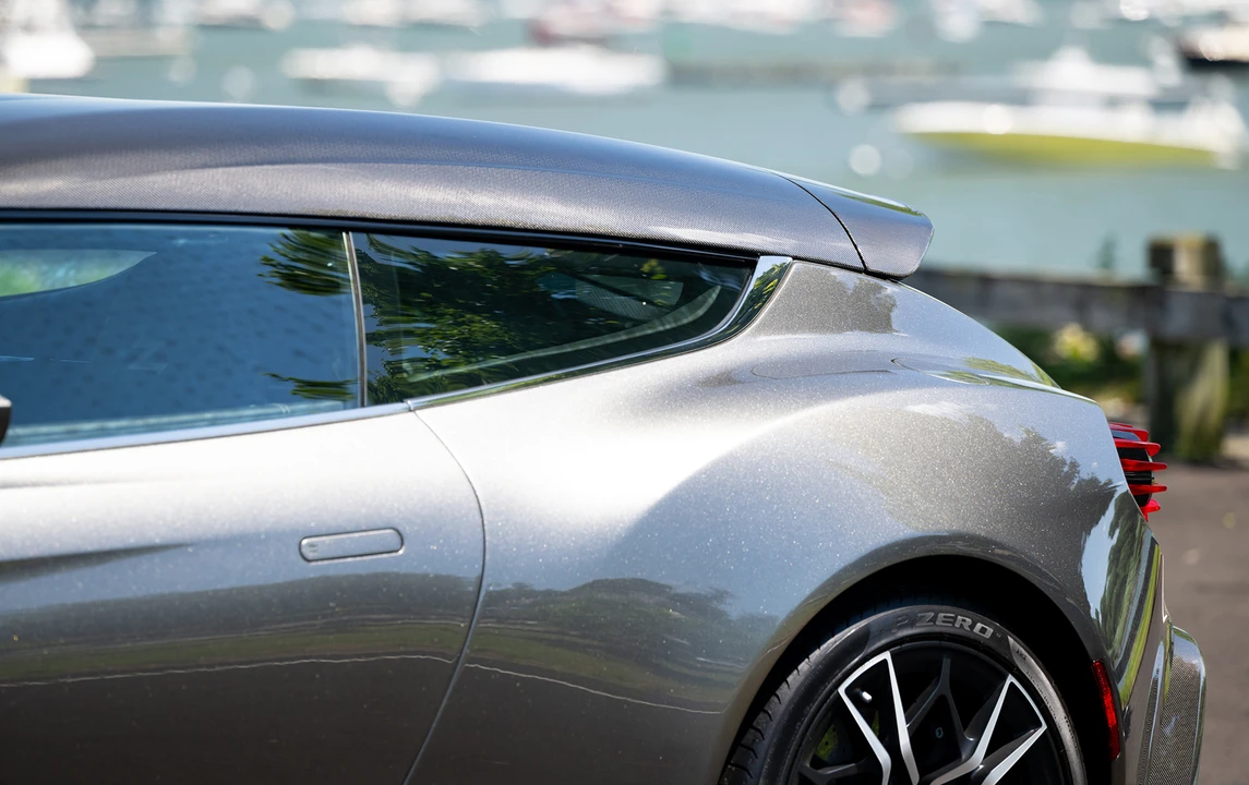 2019 Aston Martin Vanquish 2nd Gen - Image 15 of 25