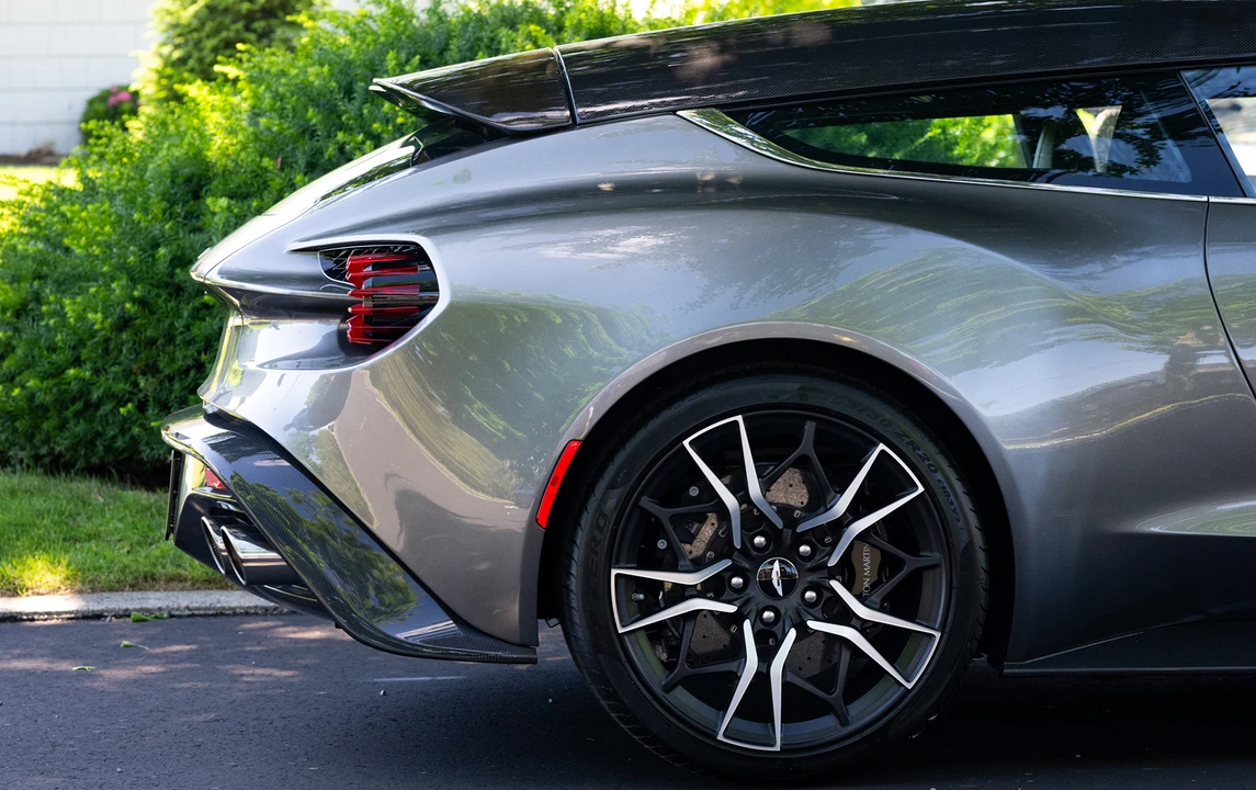 2019 Aston Martin Vanquish 2nd Gen - Image 23 of 25
