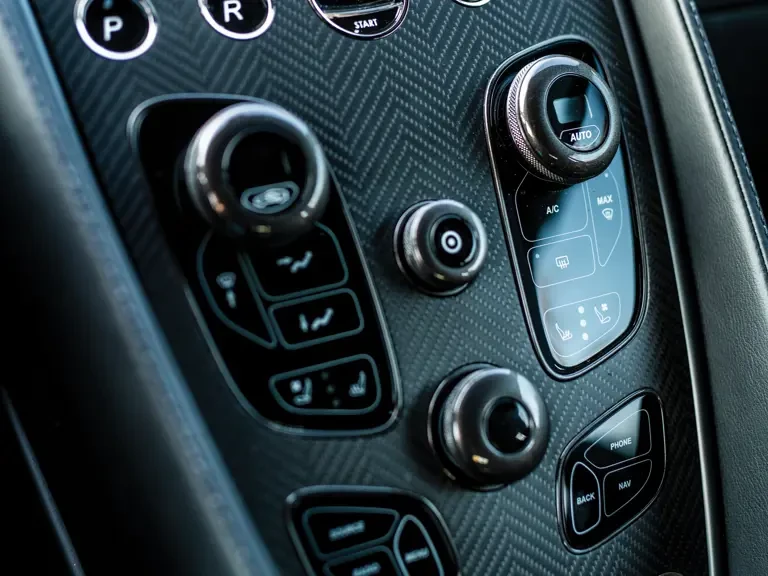 2019 Aston Martin Vanquish 2nd Gen - Image 14 of 31