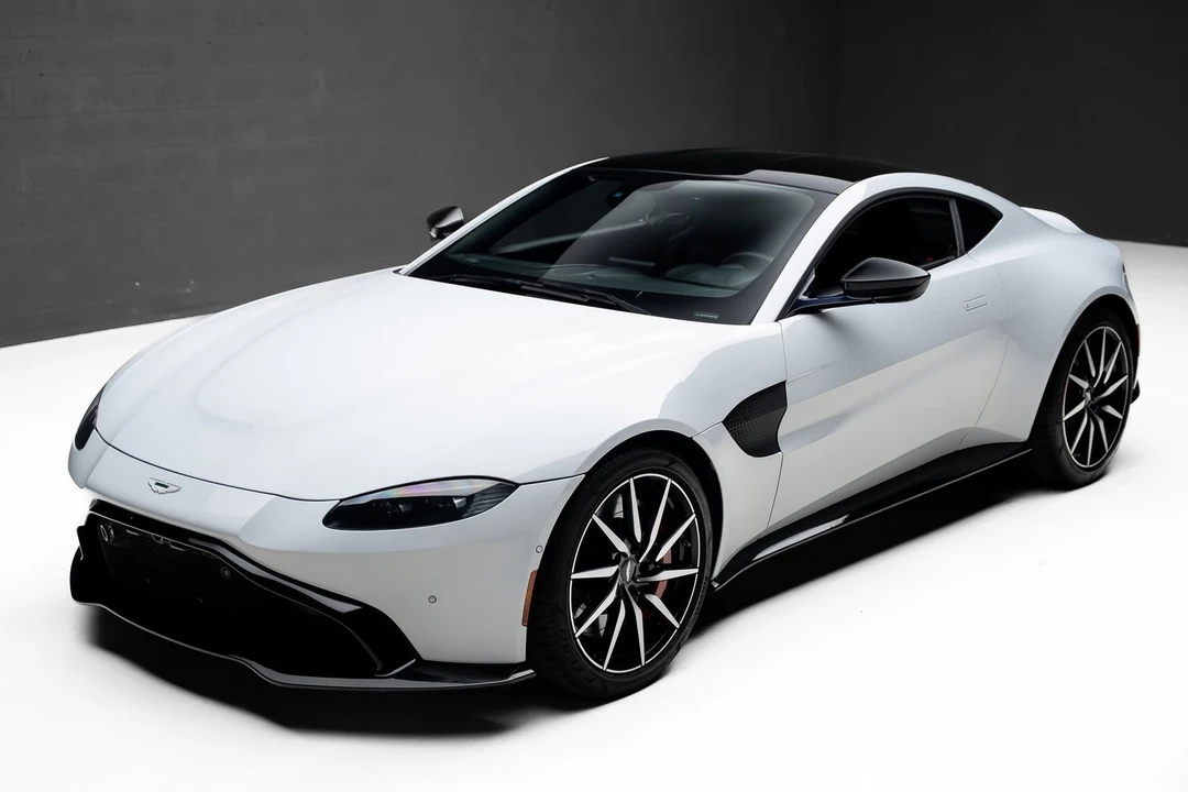 2019 Aston Martin V8 Vantage (2019+) - Image 5 of 31