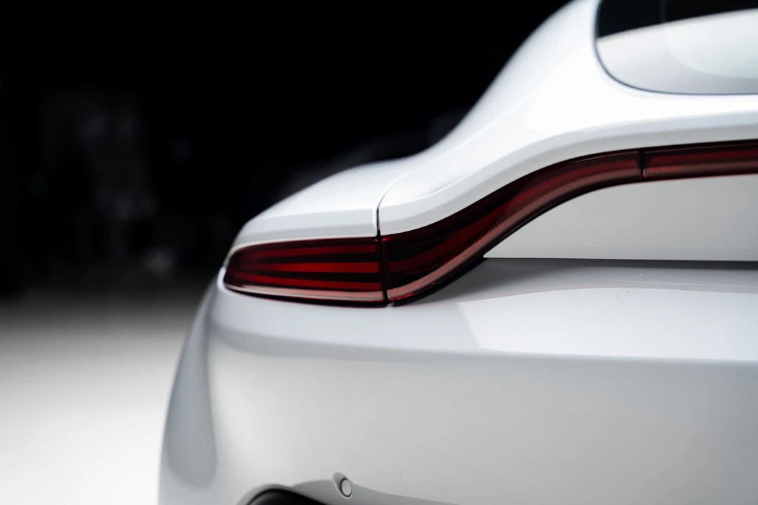 2019 Aston Martin V8 Vantage (2019+) - Image 27 of 31