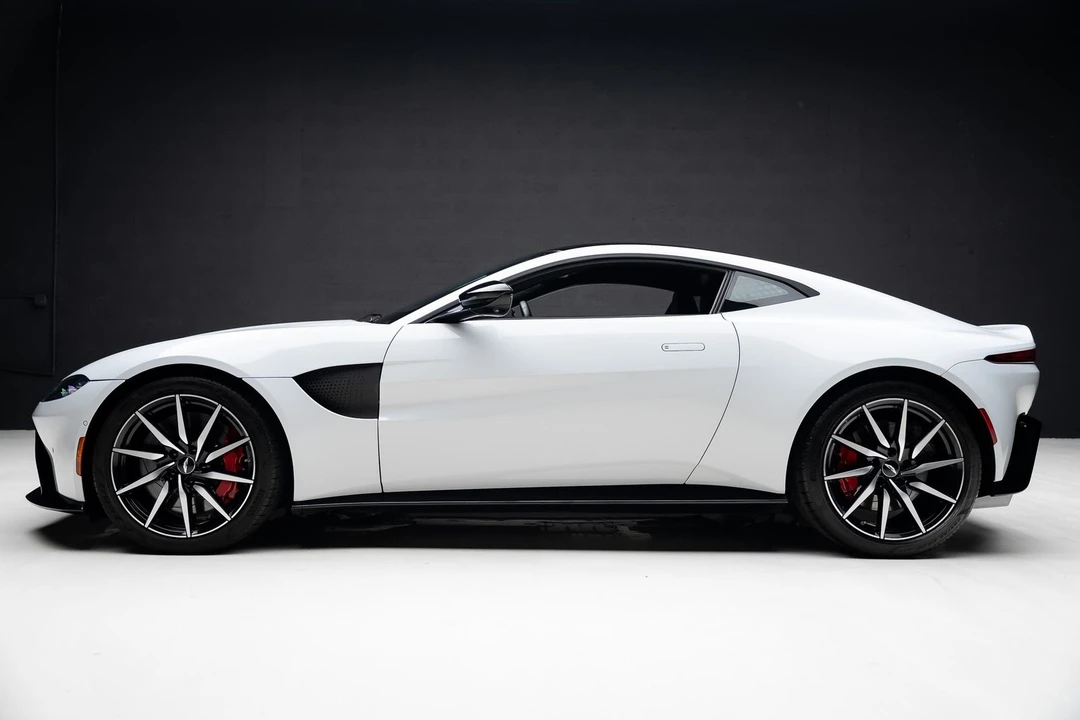 2019 Aston Martin V8 Vantage (2019+) - Image 17 of 31