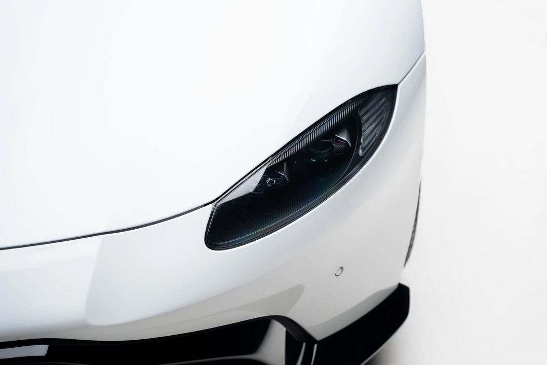 2019 Aston Martin V8 Vantage (2019+) - Image 11 of 31
