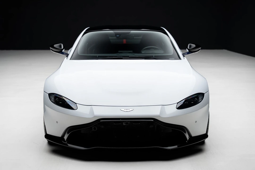 2019 Aston Martin V8 Vantage (2019+) - Image 6 of 31