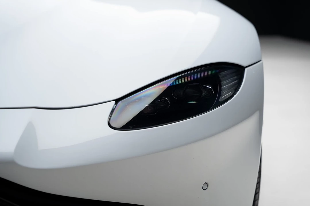 2019 Aston Martin V8 Vantage (2019+) - Image 10 of 31