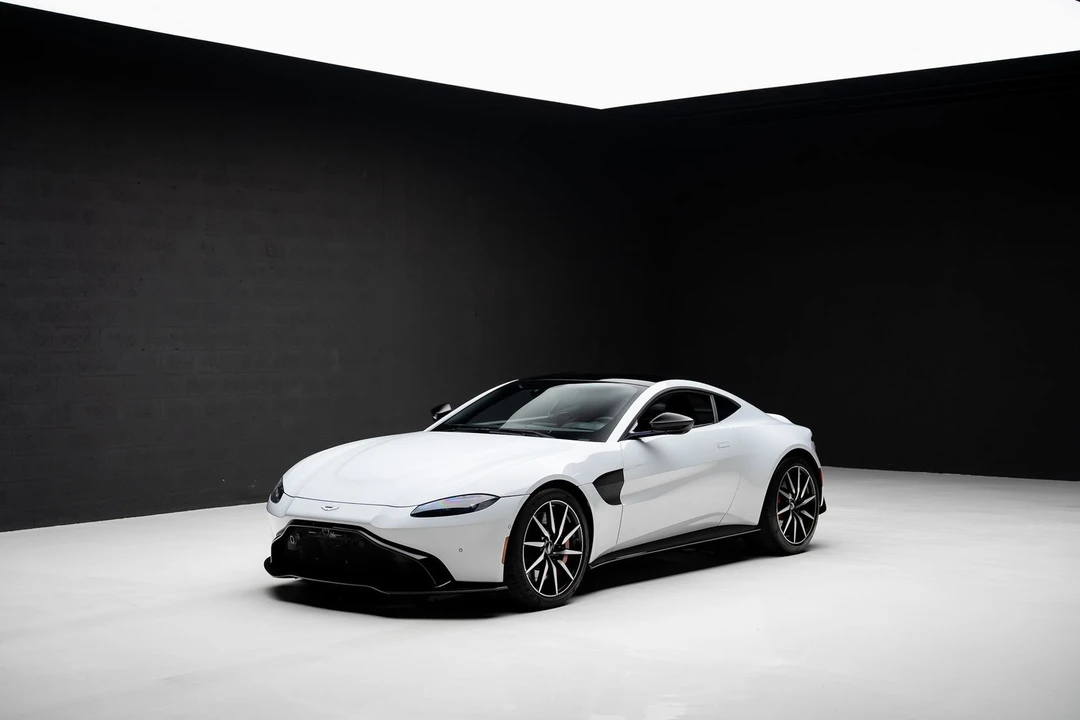 2019 Aston Martin V8 Vantage (2019+) - Image 4 of 31