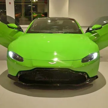 2019 Aston Martin Vantage Base