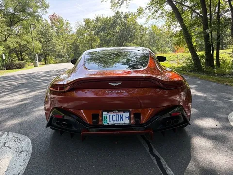 2019 Aston Martin V8 Vantage (2019+) - Image 3 of 19