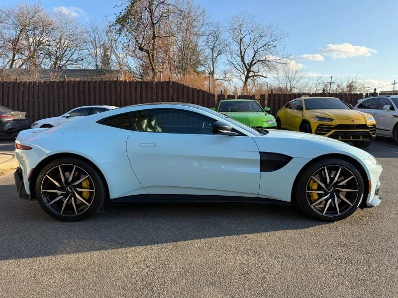 2019 Aston Martin V8 Vantage (2019+) - Image 4 of 12