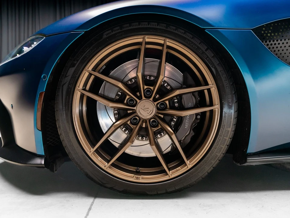 2019 Aston Martin V8 Vantage (2019+) - Image 4 of 12